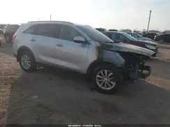 5XYPGDA51HG235248 2017 KIA SORENTO