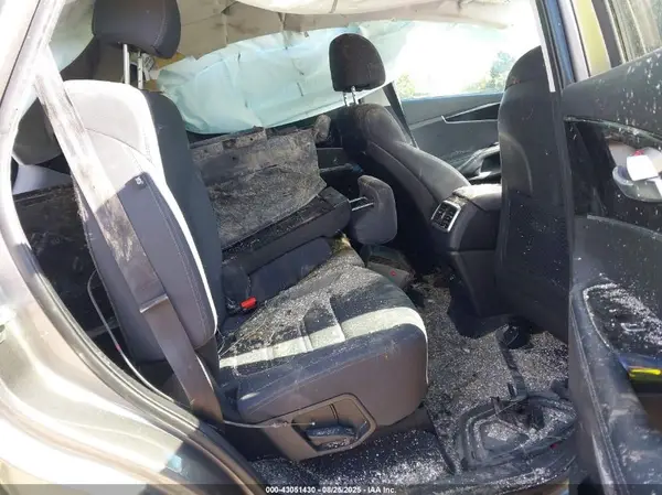 5XYPGDA51HG309381 2017 KIA SORENTO - Image 8