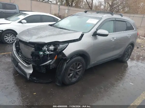 5XYPGDA51HG313219 2017 KIA SORENTO - Image 2