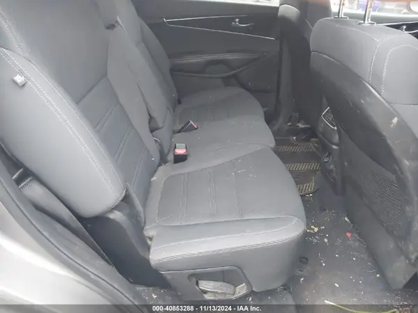 5XYPGDA51HG317352 2017 KIA SORENTO - Image 8