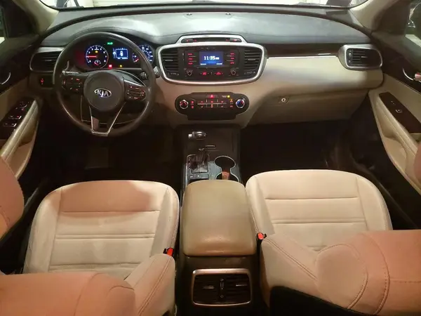 5XYPGDA51HG319778 2017 KIA SORENTO - Image 8