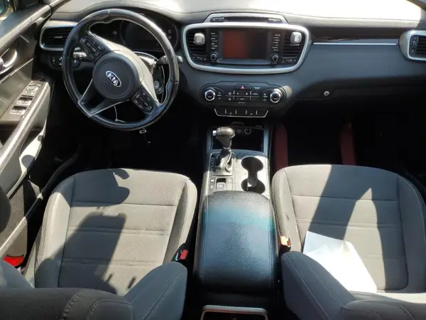 5XYPGDA51HG321496 2017 KIA SORENTO - Image 8