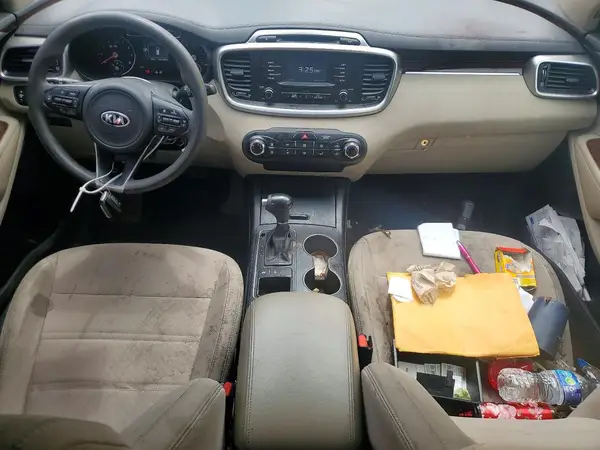 5XYPGDA51HG322356 2017 KIA SORENTO - Image 8