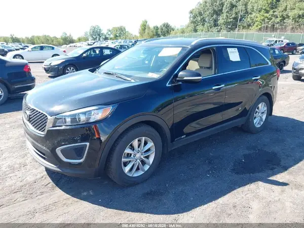 5XYPGDA51HG322681 2017 KIA SORENTO - Image 2