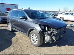 5XYPGDA51HG324883 2017 KIA SORENTO