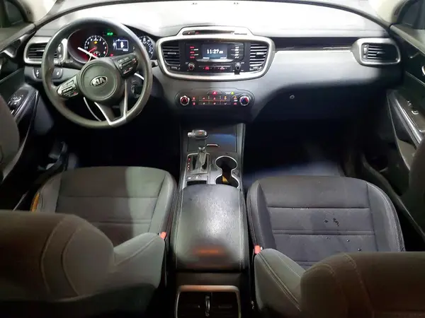 5XYPGDA51HG333891 2017 KIA SORENTO - Image 8