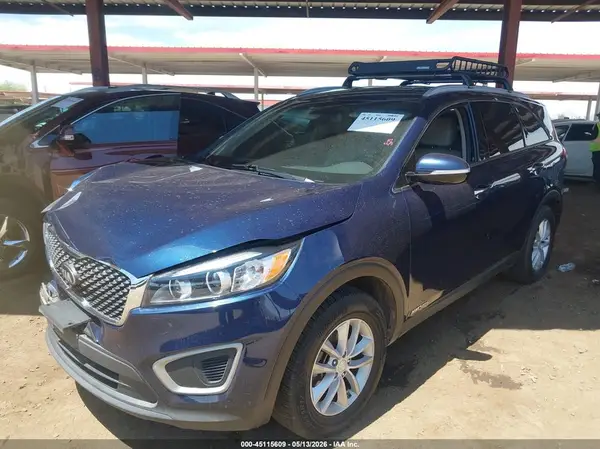 5XYPGDA51HG334135 2017 KIA SORENTO - Image 2