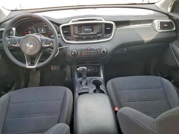 5XYPGDA51HG334376 2017 KIA SORENTO - Image 8