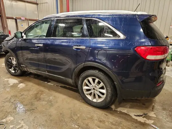 5XYPGDA51JG354326 2018 KIA SORENTO - Image 2