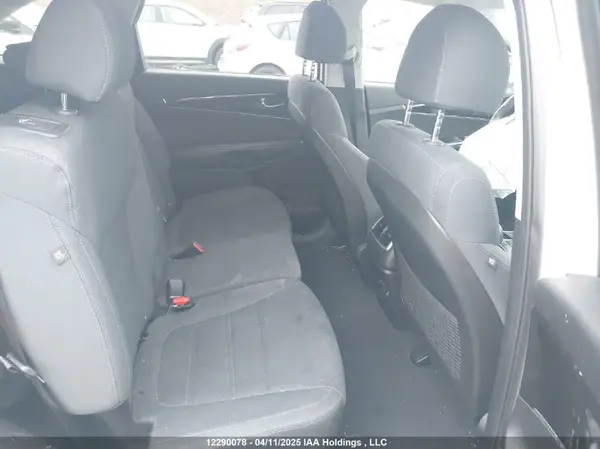 5XYPGDA51JG372356 2018 KIA SORENTO - Image 8