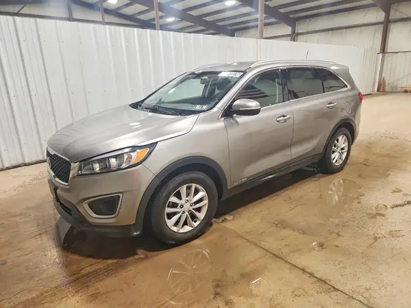 5XYPGDA51JG375354 2018 KIA SORENTO - Image 1