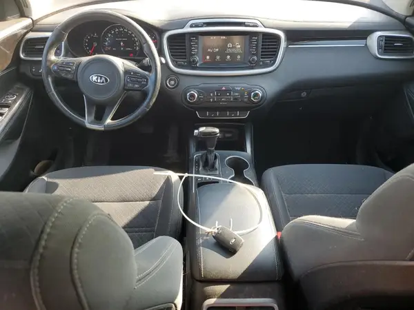 5XYPGDA51JG390839 2018 KIA SORENTO - Image 8