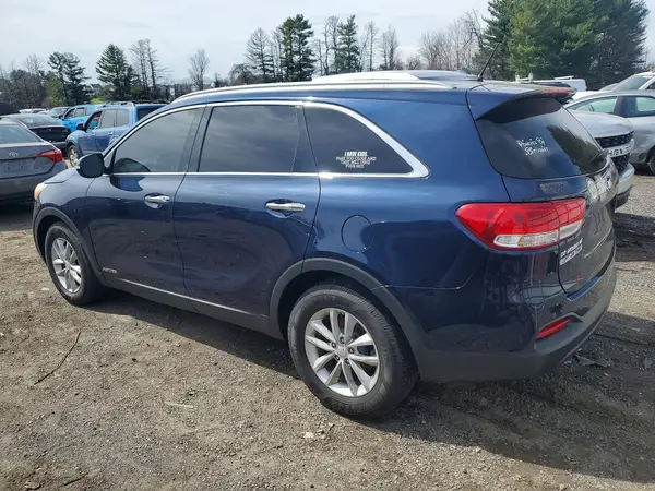 5XYPGDA51JG391098 2018 KIA SORENTO - Image 2