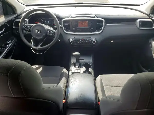 5XYPGDA51JG391098 2018 KIA SORENTO - Image 8