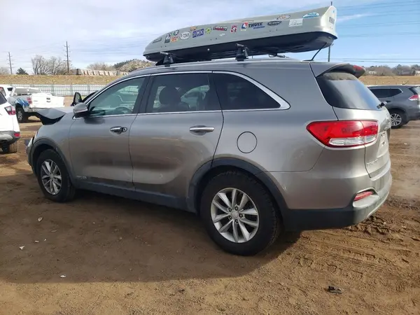 5XYPGDA51JG408689 2018 KIA SORENTO - Image 2