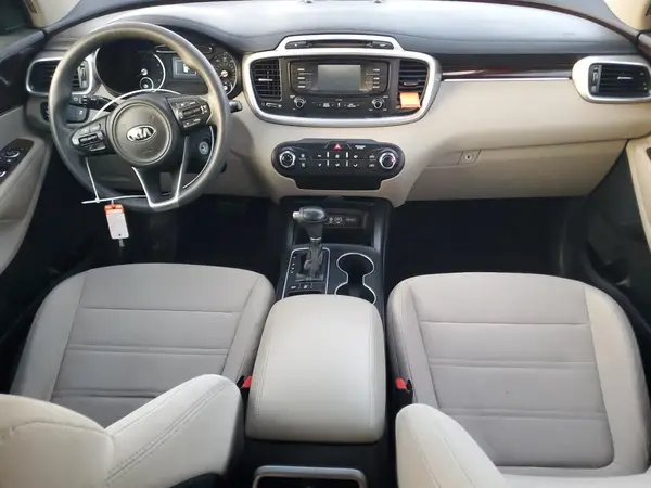 5XYPGDA51JG417120 2018 KIA SORENTO - Image 8