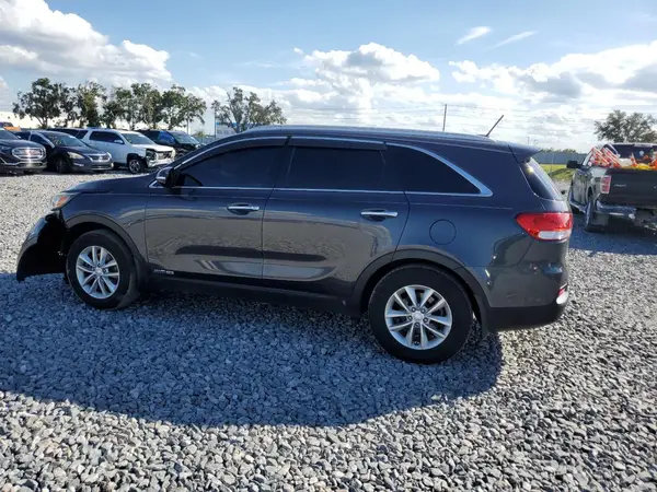 5XYPGDA51JG423239 2018 KIA SORENTO - Image 2