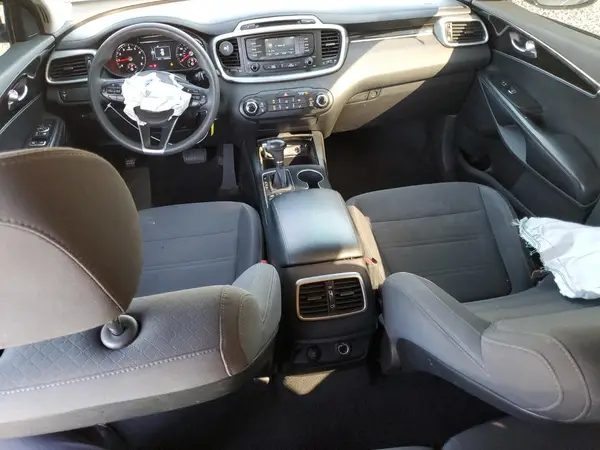 5XYPGDA51JG423239 2018 KIA SORENTO - Image 8