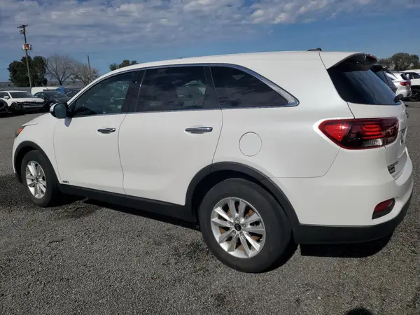 5XYPGDA51KG440656 2019 KIA SORENTO - Image 2