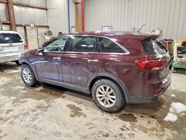 5XYPGDA51KG446182 2019 KIA SORENTO - Image 2