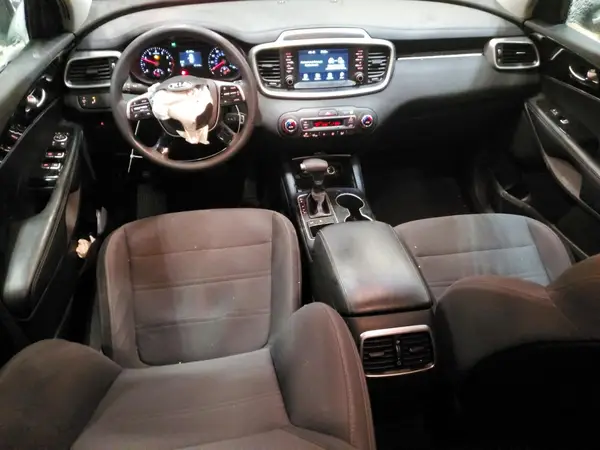 5XYPGDA51KG446182 2019 KIA SORENTO - Image 8