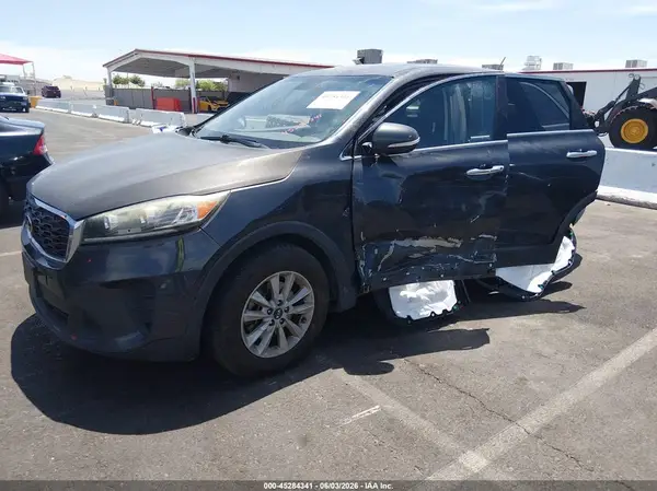 5XYPGDA51KG473558 2019 KIA SORENTO - Image 2