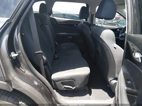 5XYPGDA51KG473558 2019 KIA SORENTO - Image 8