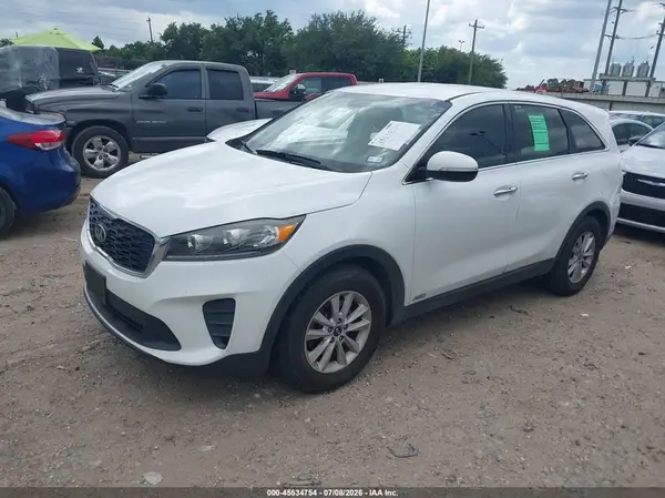 5XYPGDA51KG487850 2019 KIA SORENTO - Image 2
