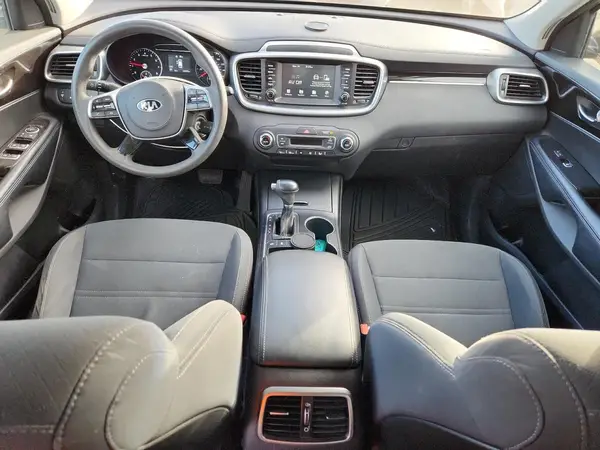 5XYPGDA51KG487959 2019 KIA SORENTO - Image 8