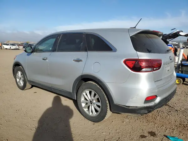 5XYPGDA51KG497097 2019 KIA SORENTO - Image 2