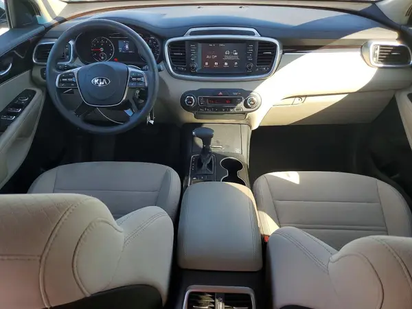 5XYPGDA51KG498251 2019 KIA SORENTO - Image 8