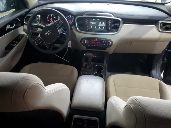 5XYPGDA51KG498878 2019 KIA SORENTO - Image 8