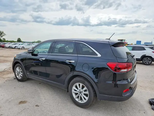 5XYPGDA51KG502685 2019 KIA SORENTO - Image 2