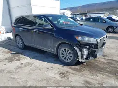 5XYPGDA51KG511760 2019 KIA SORENTO