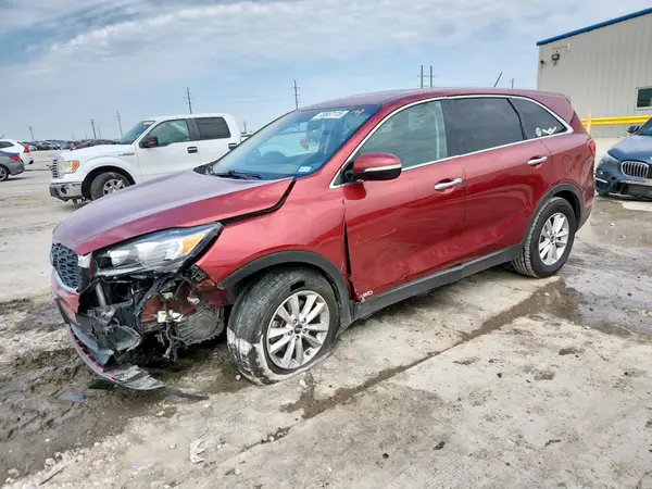 5XYPGDA51KG517235 2019 KIA SORENTO - Image 1
