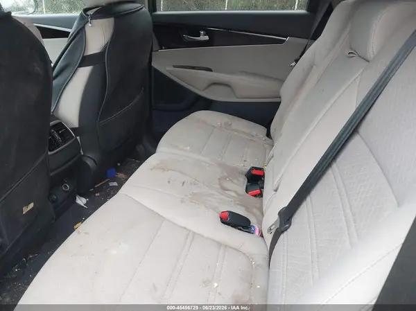 5XYPGDA51KG528607 2019 KIA SORENTO - Image 8