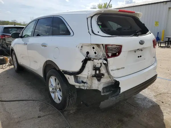 5XYPGDA51KG537081 2019 KIA SORENTO - Image 2