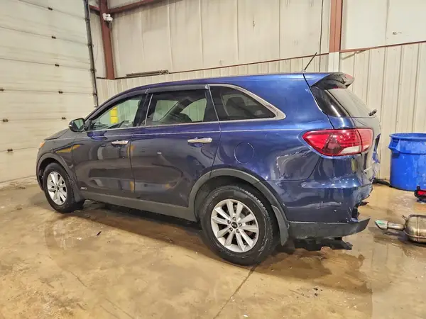 5XYPGDA51KG552776 2019 KIA SORENTO - Image 2