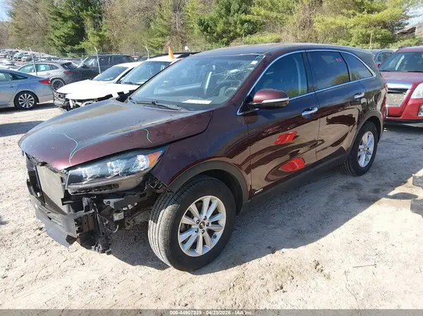5XYPGDA51KG558352 2019 KIA SORENTO - Image 2