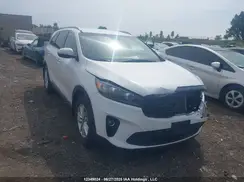 5XYPGDA51KG571747 2019 KIA SORENTO
