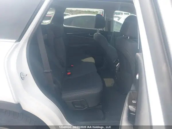 5XYPGDA51KG571747 2019 KIA SORENTO - Image 8