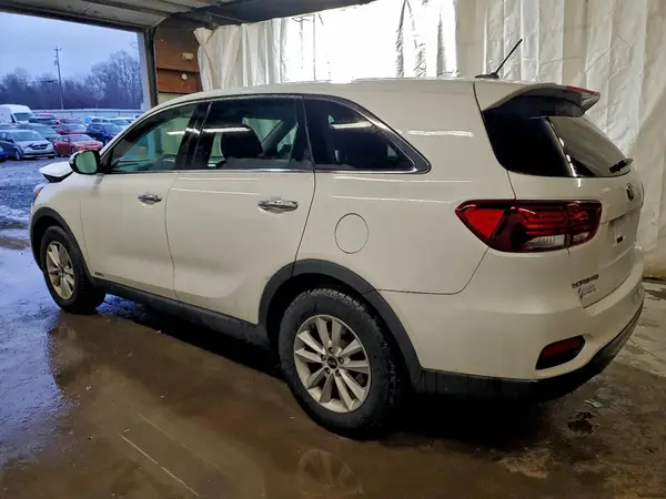 5XYPGDA51KG572977 2019 KIA SORENTO - Image 2