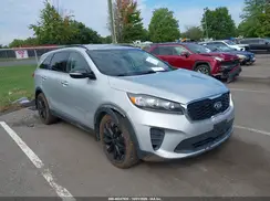 5XYPGDA51KG584076 2019 KIA SORENTO