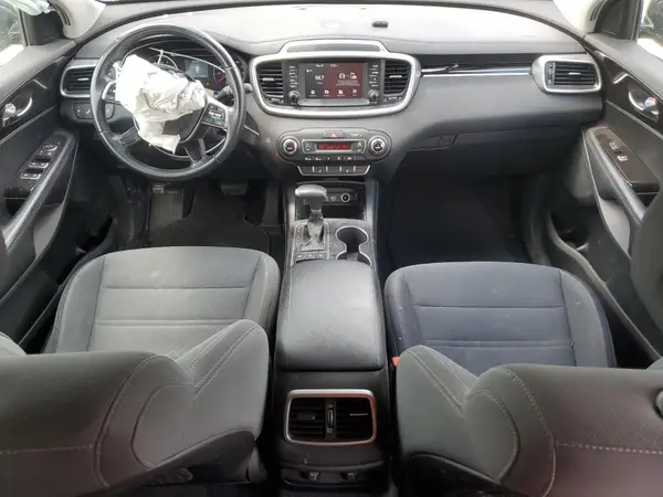 5XYPGDA51KG585213 2019 KIA SORENTO - Image 8