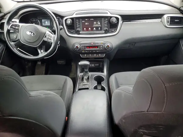 5XYPGDA51KG587530 2019 KIA SORENTO - Image 8