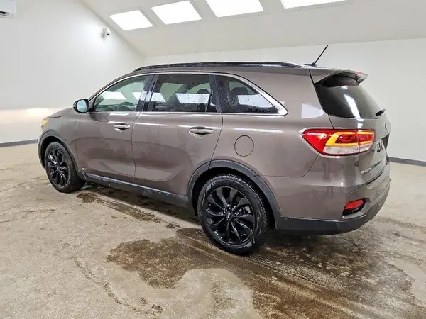 5XYPGDA51KG593800 2019 KIA SORENTO - Image 2