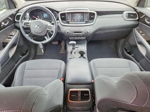 5XYPGDA51KG606156 2019 KIA SORENTO - Image 8