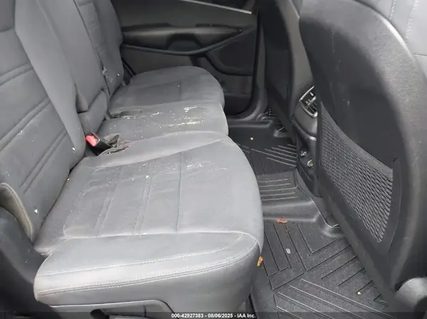 5XYPGDA52GG009489 2016 KIA SORENTO - Image 8