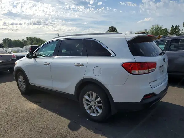 5XYPGDA52GG025532 2016 KIA SORENTO - Image 2