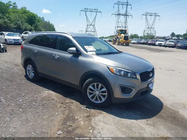 5XYPGDA52GG044582 2016 KIA SORENTO - Image 1